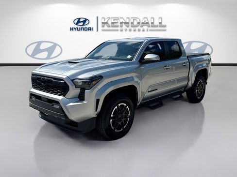 Used 2026 Toyota Tacoma TRD Sport RWD image 3