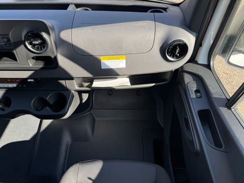 New 2026 Mercedes-Benz Sprinter 2500 image 17