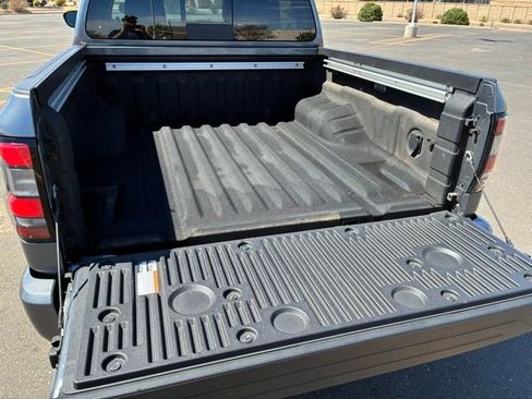 Certified 2024 Nissan Frontier SL w/ Technology Package RWD image 11