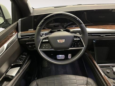 Used 2026 Cadillac Escalade Platinum Sport w/ LPO, ONYX Package AWD/4WD image 12