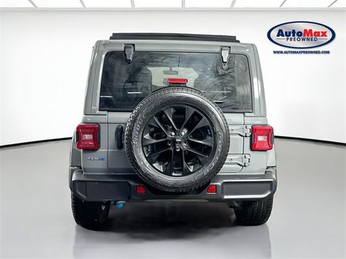 Used 2023 Jeep Wrangler Unlimited Sahara w/ Cold Weather Group image 8