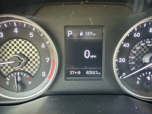 Used 2020 Hyundai Elantra SE image 12