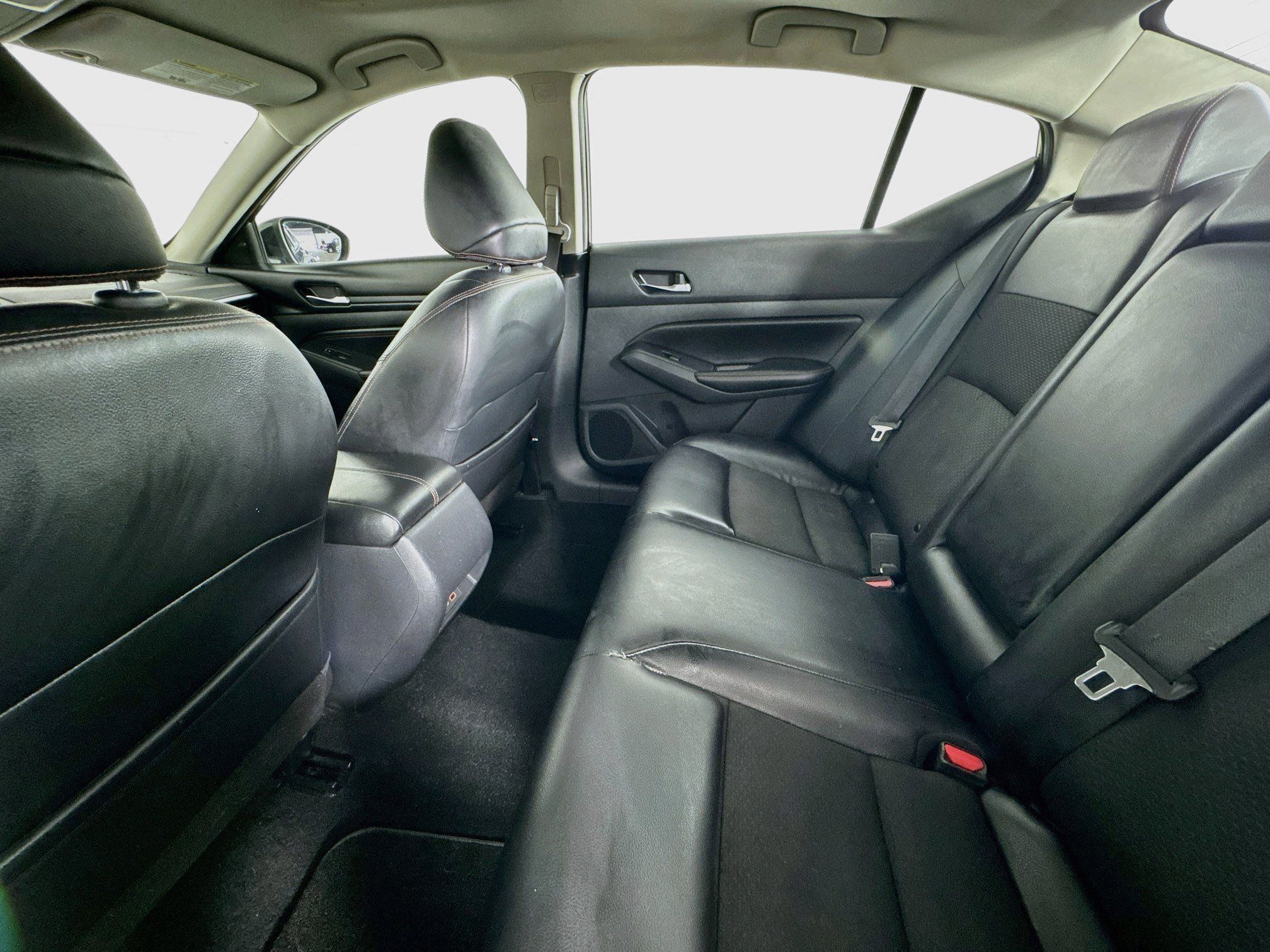 Used 2019 Nissan Altima 2.5 SR FWD image 42