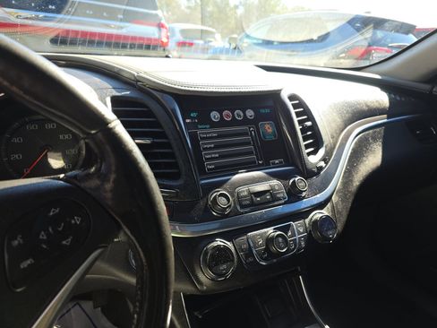 Used 2018 Chevrolet Impala LT w/ Sunroof and Spoiler Package image 13