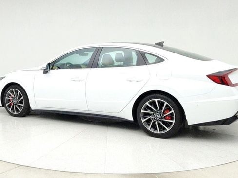 Used 2023 Hyundai Sonata Limited w/ Preferred Accessory Package image 7