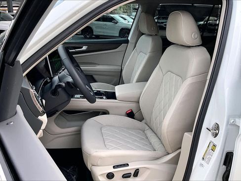 New 2026 Volkswagen Atlas SEL Premium R-Line image 9