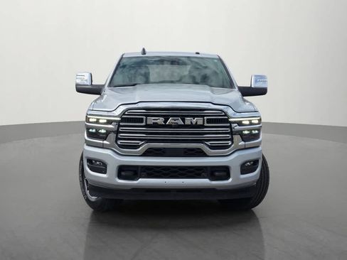 Used 2026 RAM 2500 Laramie AWD/4WD image 9