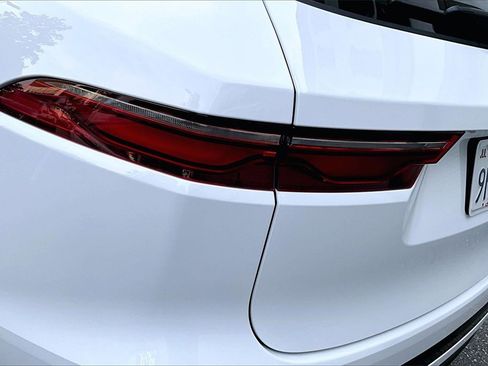 Used 2025 Jaguar F-PACE R-Dynamic S image 21