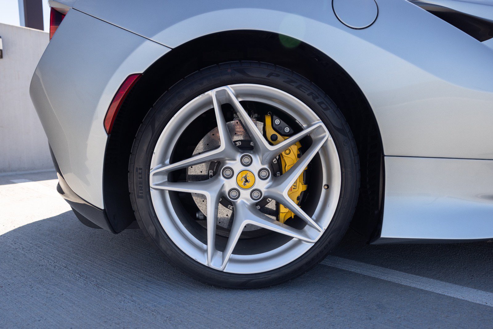 Used 2021 Ferrari F8 Tributo RWD image 24