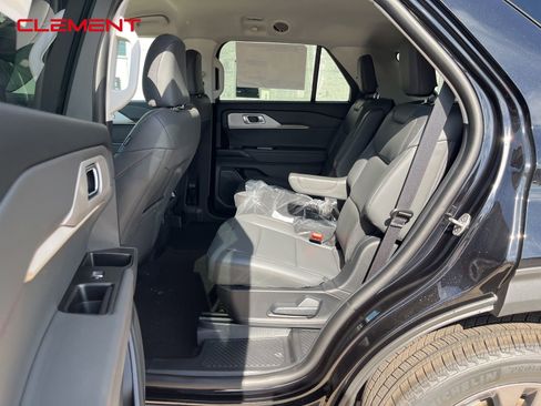 New 2025 Ford Explorer Active w/ Active Comfort Package image 33