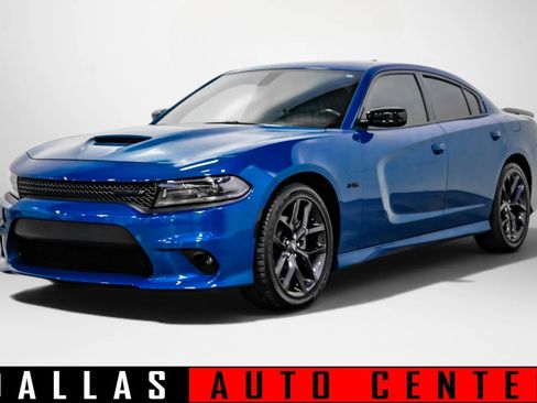 Used 2023 Dodge Charger R/T w/ Plus Group RWD image 3