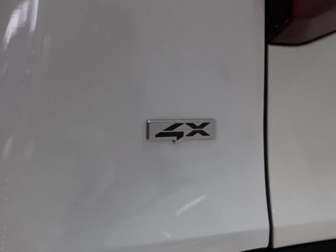Used 2025 Kia Seltos SX w/ SX Sunroof Package AWD/4WD image 13