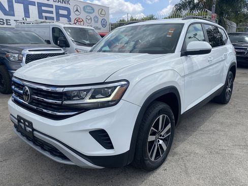 Used 2022 Volkswagen Atlas SE FWD image 2