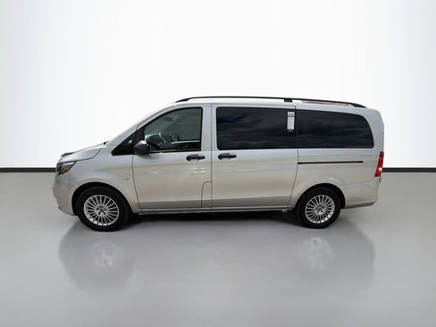 Used 2023 Mercedes-Benz Metris Passenger image 6