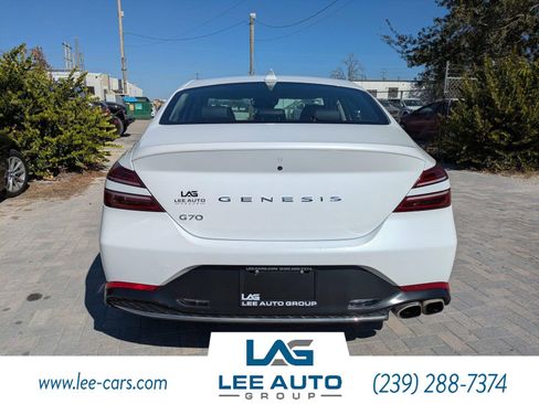 Used 2022 Genesis G70 2.0T image 4