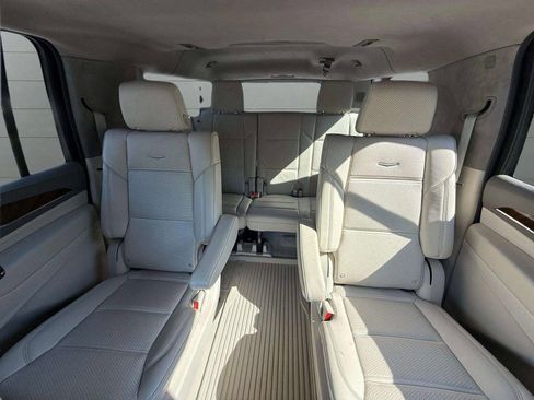 Used 2024 Cadillac Escalade ESV Sport Platinum w/ Heavy-Duty Trailer Package RWD image 48