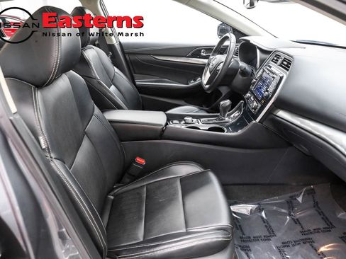 Used 2023 Nissan Maxima SV w/ Floor Mat Group image 39