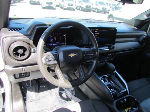 Used 2023 Chevrolet Colorado W/T w/ Advanced Trailering Package AWD/4WD image 13