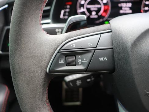 Used 2022 Audi RS Q8 AWD/4WD image 20