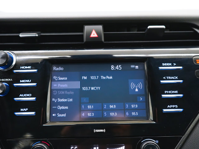 Used 2020 Toyota Camry SE w/ Convenience Package FWD image 28