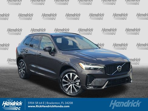 Used 2025 Volvo XC60 B5 Plus image 1