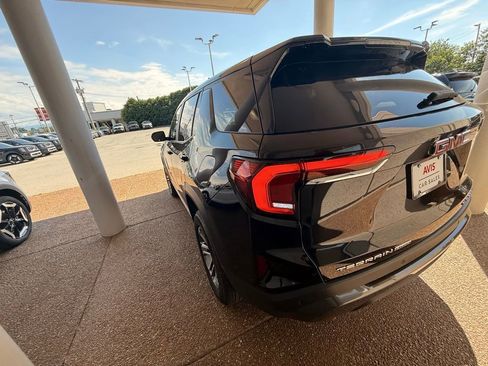 Used 2025 GMC Terrain Elevation AWD/4WD image 6