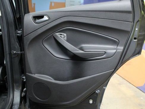 Used 2019 Ford Escape SEL FWD image 11