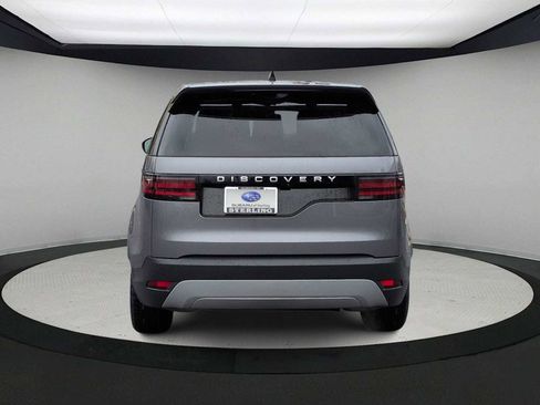 Used 2024 Land Rover Discovery S image 7