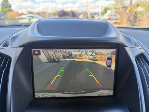 Used 2019 Ford Escape SEL AWD/4WD image 17