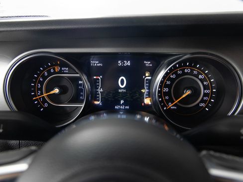 Used 2020 Jeep Gladiator Overland image 32