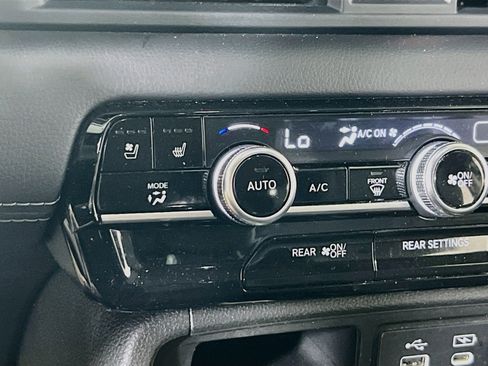 Used 2023 Honda Pilot Elite image 20