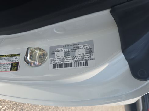 Used 2023 MAZDA MX-5 Miata Grand Touring RWD image 30