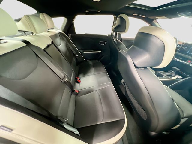 New 2025 Kia K4 GT-Line w/ GT-Line Premium Package FWD image 28