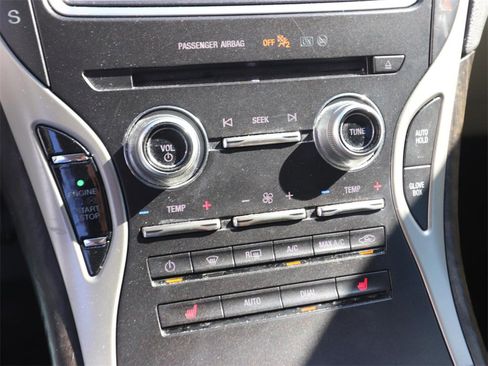 Used 2017 Lincoln MKX Select w/ Select Plus Package image 19