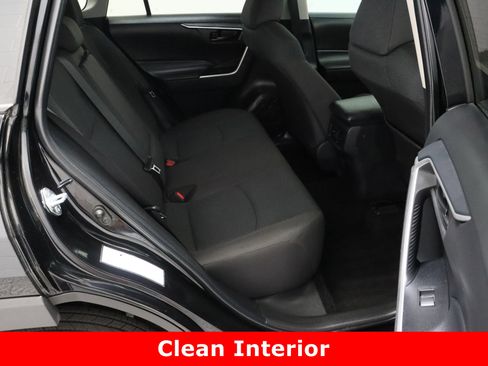 Certified 2025 Toyota RAV4 LE image 30