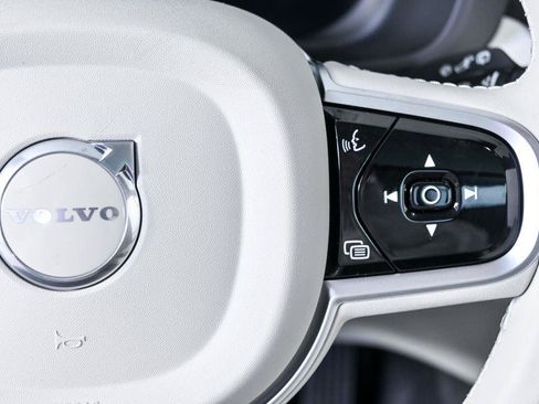 Used 2026 Volvo XC60 B5 Ultra w/ Protection Package Premier AWD/4WD image 11