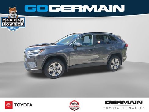 Used 2025 Toyota RAV4 XLE w/ Convenience Package FWD image 12