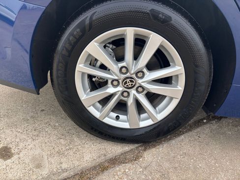 Used 2025 Toyota Camry LE image 29