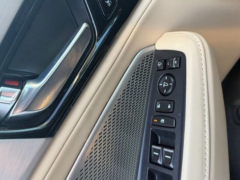 Used 2023 Acura MDX SH-AWD w/ Technology Package image 14