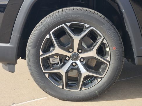 New 2026 Jeep Compass Limited w/ Sun, Sound & Navigation Group image 10