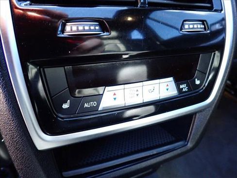 Used 2019 BMW X5 xDrive40i w/ Off-Road Package image 10