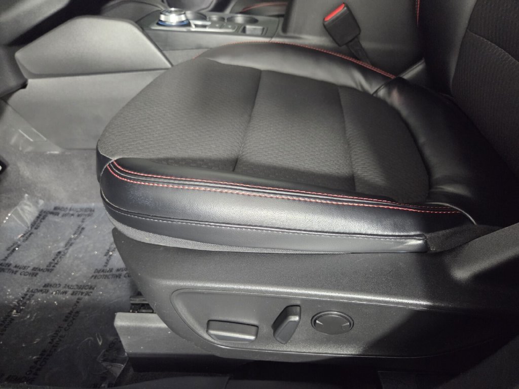 Used 2023 Ford Escape ST-Line w/ Tech Pack #1 FWD image 11