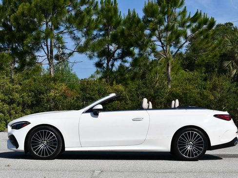 Used 2024 Mercedes-Benz CLE 450 4MATIC Cabriolet image 32