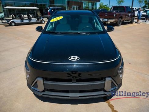 Used 2025 Hyundai Kona SEL FWD image 8