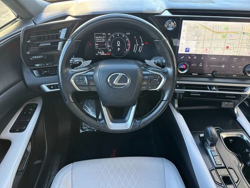 Used 2024 Lexus RX 350 Premium image 16