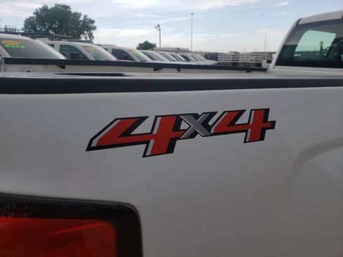 Used 2019 Chevrolet Silverado 2500 W/T w/ Snow Plow Prep Package AWD/4WD image 26