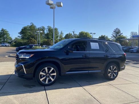 Used 2025 Honda Pilot Elite image 7