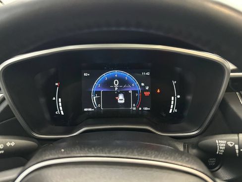 Used 2024 Toyota Corolla Cross XLE FWD image 29