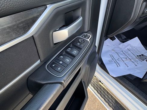 Used 2024 RAM 2500 Big Horn image 17