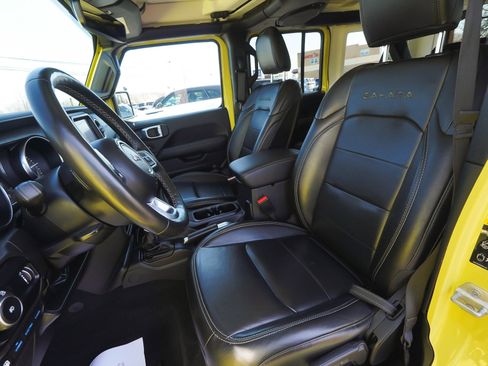 Used 2023 Jeep Wrangler Unlimited Sahara w/ Cold Weather Group image 31